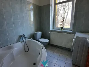 Prodej rodinného domu, Dubí, 370 m2