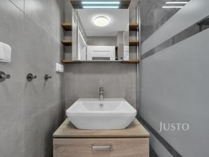 Pronájem bytu 3+kk, Praha - Letňany, Kladrubská, 73 m2