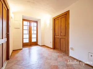 Pronájem bytu 6+kk a větší, Praha - Královice, K Uhříněvsi, 221 m2