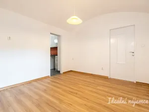 Pronájem bytu 6+kk a větší, Praha - Královice, K Uhříněvsi, 221 m2