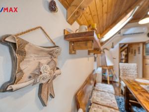 Prodej rodinného domu, Všechlapy, 200 m2