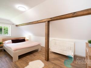 Prodej rodinného domu, Rožmberk nad Vltavou, 302 m2