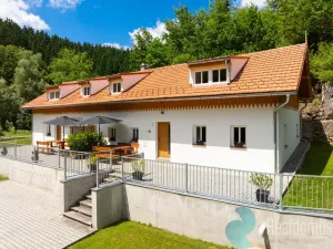 Prodej vícegeneračního domu, Rožmberk nad Vltavou, 302 m2