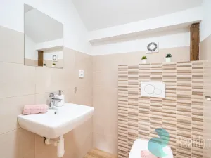 Prodej vícegeneračního domu, Rožmberk nad Vltavou, 302 m2