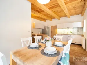 Prodej rodinného domu, Rožmberk nad Vltavou, 302 m2