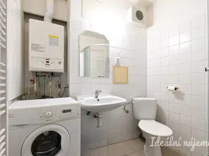 Pronájem bytu 1+1, Brno, Mojmírovo náměstí, 36 m2