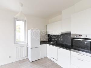 Pronájem bytu 2+kk, Praha - Vysočany, Strnadových, 57 m2