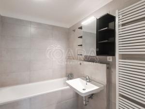 Pronájem bytu 2+kk, Praha - Vysočany, Strnadových, 57 m2