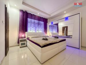 Pronájem rodinného domu, Praha - Modřany, Bojovská, 230 m2