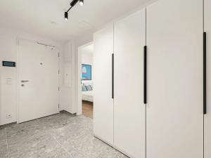Pronájem bytu 3+kk, Praha - Modřany, Československého exilu, 59 m2
