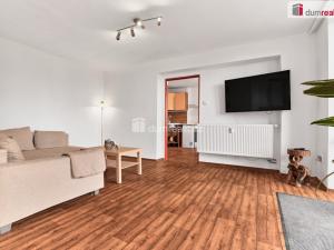 Prodej bytu 2+1, Měděnec, Náměstí, 72 m2