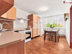Prodej bytu 2+1, Měděnec, Náměstí, 72 m2