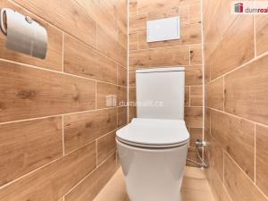 Prodej bytu 2+1, Měděnec, Náměstí, 72 m2
