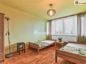 Prodej bytu 2+1, Měděnec, Náměstí, 72 m2