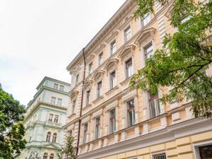 Pronájem bytu 3+1, Praha, Americká, 93 m2