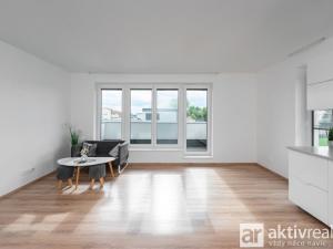 Pronájem bytu 1+kk, Přezletice, Pod Zahrady, 39 m2
