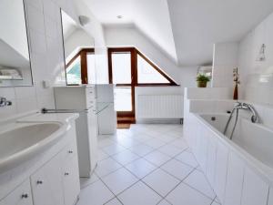 Pronájem bytu 5+1, Brno - Žebětín, Ríšova, 150 m2