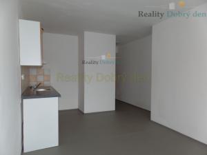Pronájem bytu 1+kk, Opava, Popská, 28 m2