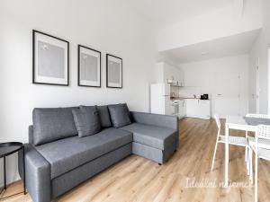 Pronájem bytu 2+kk, Praha - Kyje, Za černým mostem, 58 m2