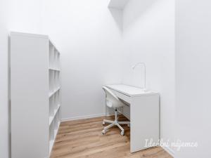 Pronájem bytu 2+kk, Praha - Kyje, Za černým mostem, 58 m2