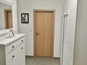 Pronájem bytu 1+kk, Praha - Holešovice, V závětří, 34 m2
