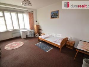 Pronájem bytu 1+kk, Praha - Karlín, Sokolovská, 33 m2