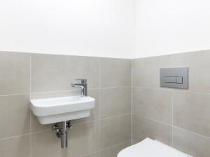Pronájem bytu 4+kk, Praha - Strašnice, Počernická, 107 m2