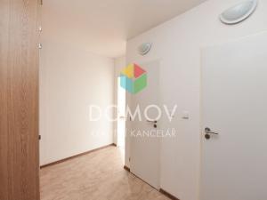 Prodej bytu 2+kk, Králův Dvůr, Nad Stadionem, 38 m2