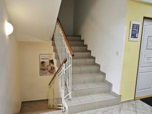 Pronájem kanceláře, Hustopeče, Mrštíkova, 12 m2