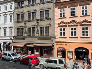 Pronájem bytu 1+1, Praha, Mostecká, 68 m2