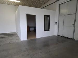 Pronájem skladu, Vraňany, 288 m2