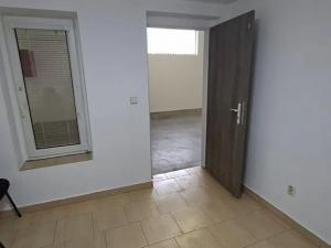 Pronájem skladu, Vraňany, 288 m2