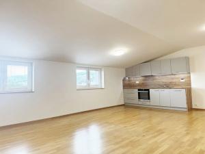 Pronájem bytu 2+kk, Šternberk, Jívavská, 79 m2