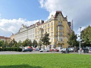 Pronájem bytu 3+kk, Praha - Vinohrady, náměstí Jiřího z Poděbrad, 156 m2