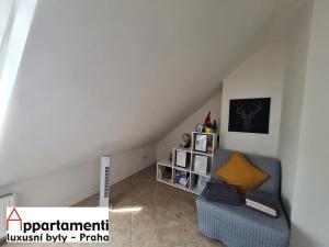 Prodej bytu 2+kk, Praha - Nové Město, V tůních, 64 m2