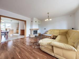 Prodej rodinného domu, Chvaletice, Budovatelů, 350 m2