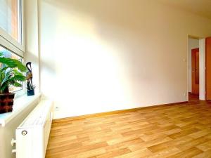 Pronájem bytu 2+kk, Praha - Vysočany, Pod Harfou, 47 m2