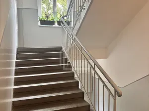 Pronájem bytu 2+kk, Praha - Vysočany, Špitálská, 57 m2