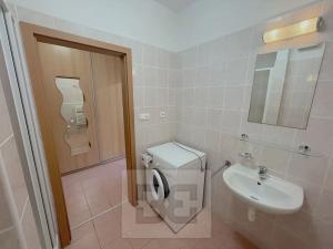 Pronájem bytu 1+kk, Praha - Letňany, Beranových, 31 m2