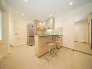 Pronájem bytu 2+kk, Praha - Řepy, Makovského, 56 m2