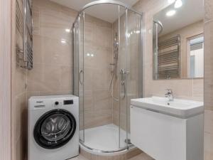 Pronájem bytu 1+kk, Praha - Vysočany, Bassova, 29 m2