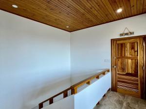 Prodej rodinného domu, Coxen Hole, Roatán, Honduras, 343 m2