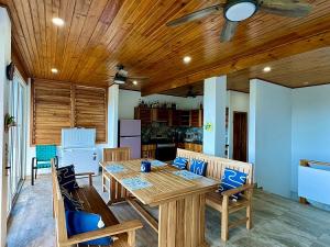 Prodej rodinného domu, Coxen Hole, Roatán, Honduras, 343 m2