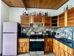 Prodej rodinného domu, Coxen Hole, Roatán, Honduras, 343 m2