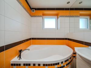 Prodej bytu 2+1, Ostrava, Utvenkova, 51 m2