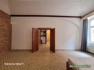 Prodej komerční nemovitosti, Praha - Nové Město, U půjčovny, 80 m2