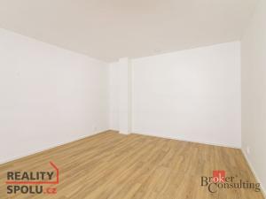 Pronájem bytu 2+kk, Opava, 37 m2