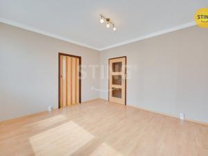 Prodej bytu 2+1, Uherské Hradiště, Derflanská, 44 m2