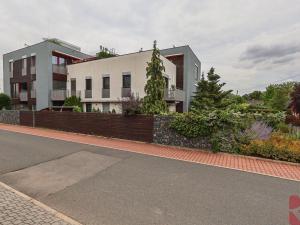 Prodej bytu 4+kk, Praha - Uhříněves, V bytovkách, 116 m2