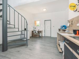 Prodej bytu 2+kk, Přelouč, Václavské náměstí, 47 m2